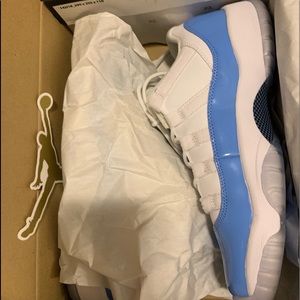 Jordan 11 Low Carolina Blue